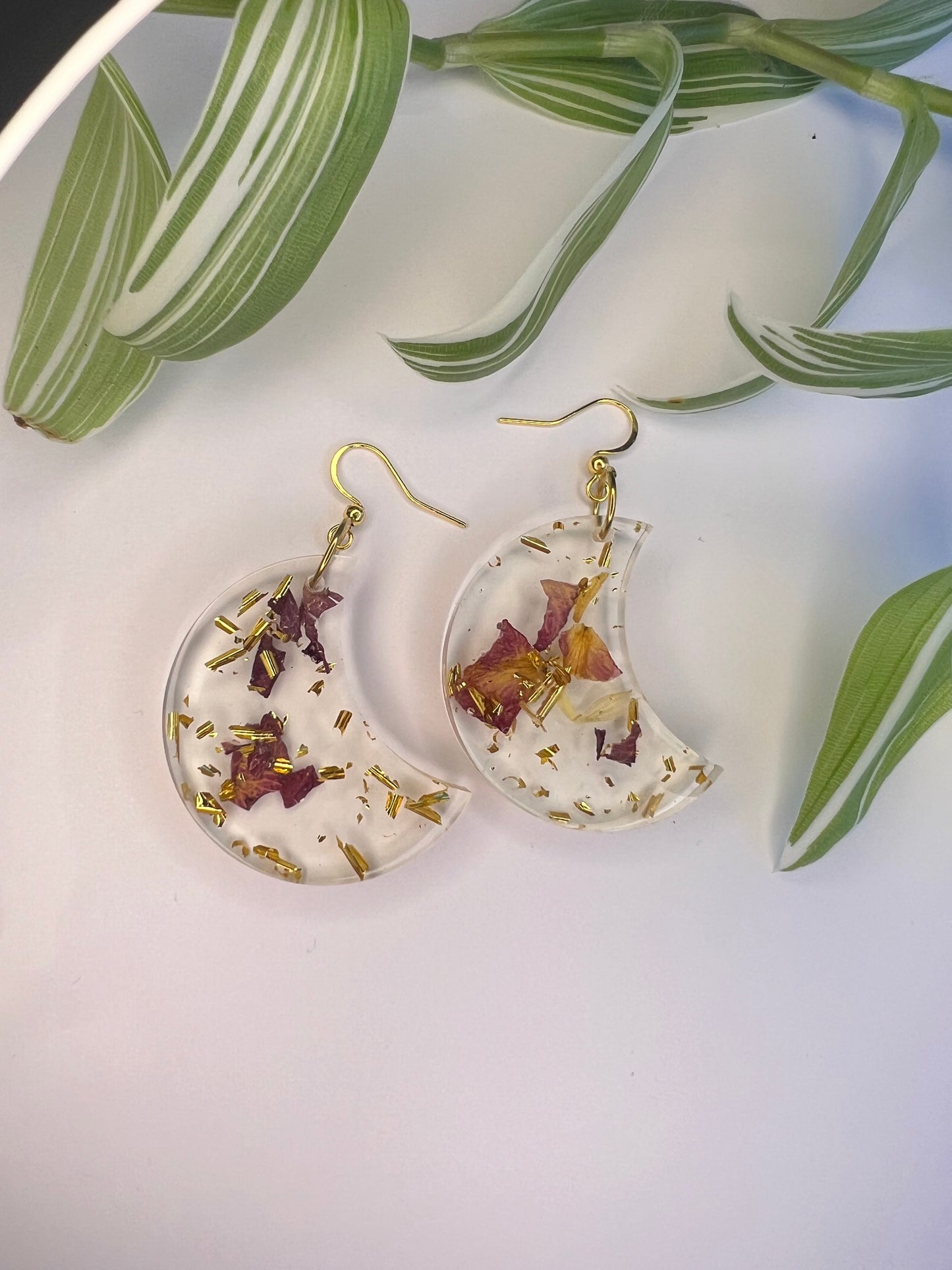 Boucles d’oreilles Lune, feuilles d’orties, rose et feuille d’or